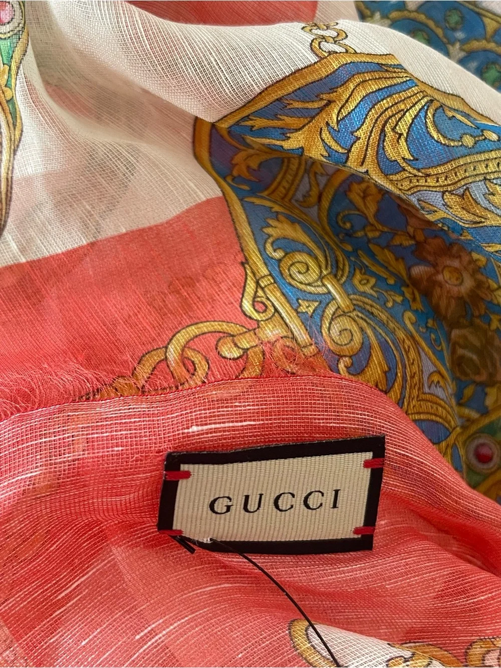 NEW AUTHENTIC GUCCI BAROQUE EVENING SCARF